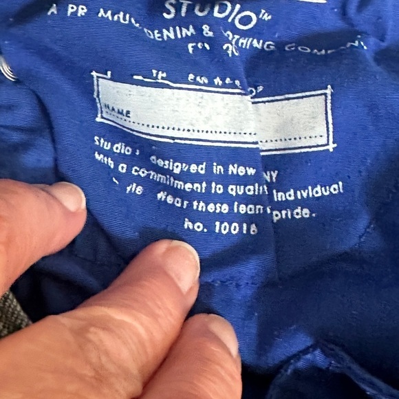 Vigoss Studio Distressed Cuffed The New York Capri Jeans 27 - Picture 9 of 9